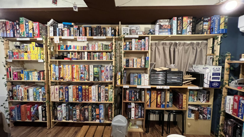 Shelves of games that can be played.
